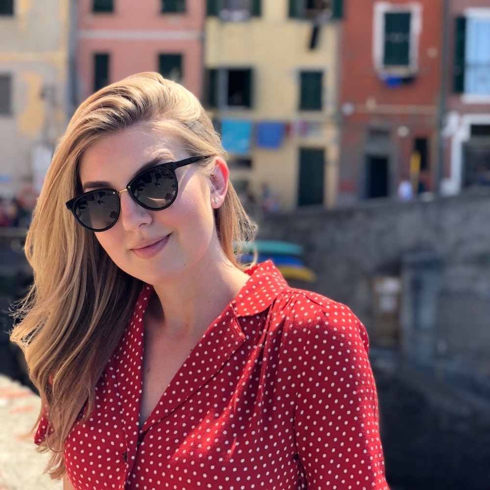 Meet your Posher, Emily
